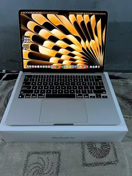 (Hampir kayak baru) - Macbook Air M2 - (16/256)