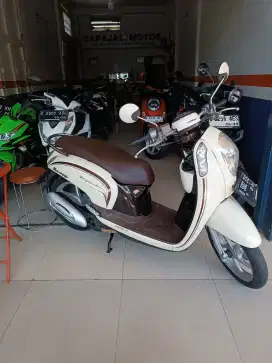 SCOOPY STYLISH FI 2016 MULUS