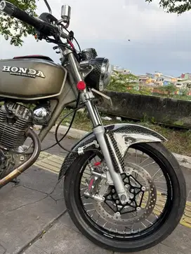 GL100 thn 83 full restorasi