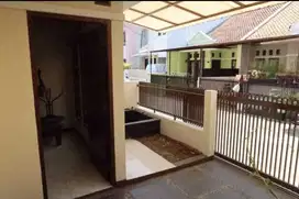 Dijual Rumah Mungil Siap Pakai Area Jalan Logam Buah Batu Bandung