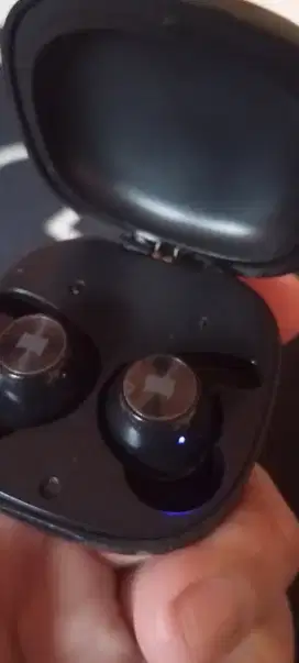 headset blutut eggel