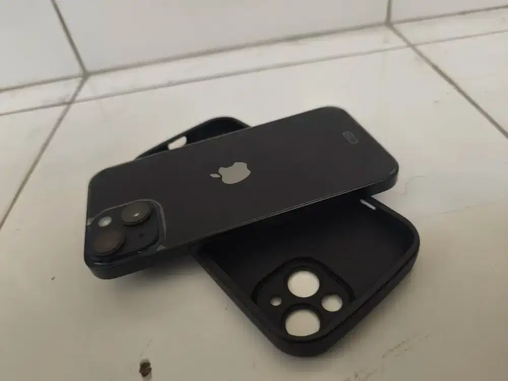 Apple iPhone 14 Midnight