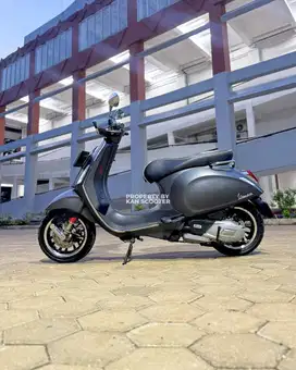 JUAL MURAH VESPA SPRINT 150 iGET ABS FACELIFT 2020 MULUS