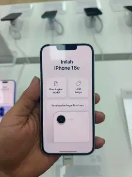 iPhone 16e 128GB