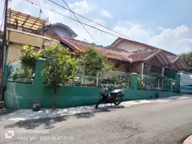 Rumah Cantik posisi hook di Cigadung kota Bandung