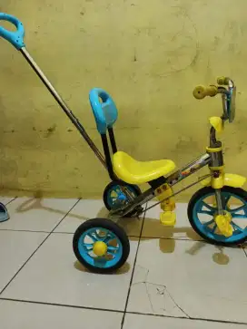 Sepeda anak roda 3 ban mati