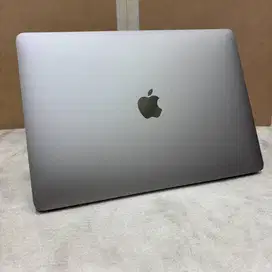 MacBook Pro 13 inch Retina 2017 Non Touchbar 8/128GB