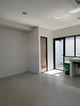 DISEWA Rumah Di Cluster XYZ Park Serpong Tangerang