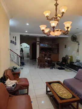 Dijual rumah  di kota wisata