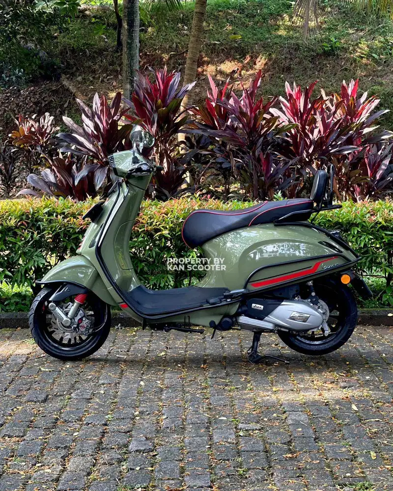 JUAL MURAH VESPA SPRINT S 150 iGET ABS FACELIFT 2022 MULUS