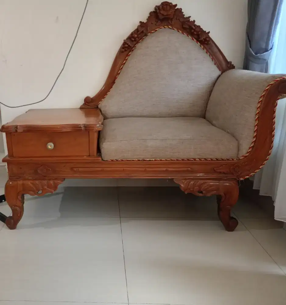 KURSI ANTIK JATI