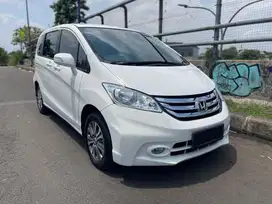 Honda Freed E PSD 2015 Last Edition. Low KM