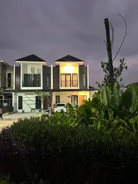 PANDANARAN AVENUE 800 JUTAAN DI SEMARANG