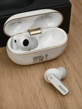 HUAWEI FreeBuds Pro 4
( NEW, pembelian 8 Sept )