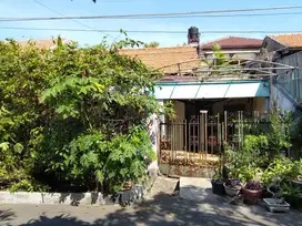 Dijual Rumah Hitung Tanah Darmo Permai Timur