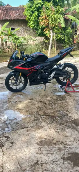 Jual motor cbr 150