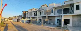 Rumah murah 2 lantai dekat Surabaya cash/KPR terbit shm