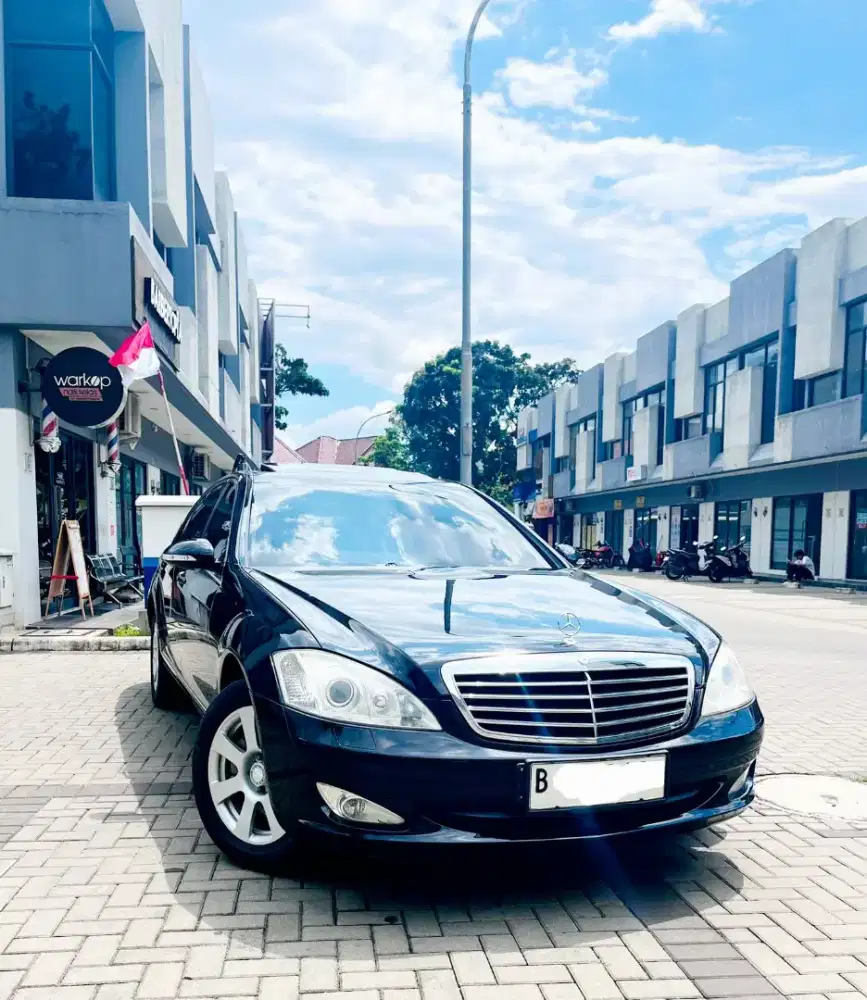 Mercedes benz w221 s300 s300L s 300