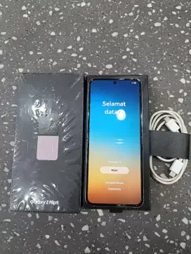 Second Samsung Galaxy Z-flip 5 purple 8/256