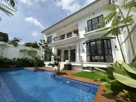 BRAND NEW HOUSE MODERN CLASSIC DESIGN KEMANG JAKARTA SELATAN