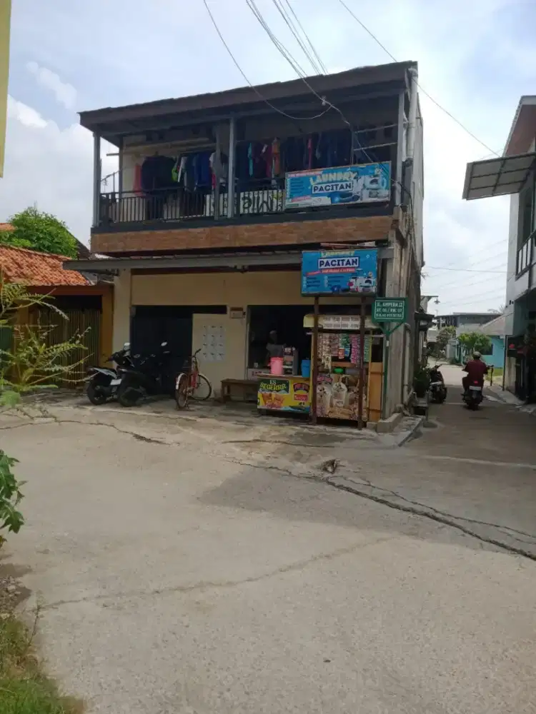 Dijual rumah 2 lantai strategis buat usaha lokasi Kav. Bulak Perwira 2