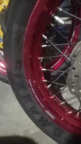 Pelek dan ban supermoto crf150L