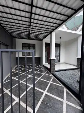 JUAL RUMAH BAGUS NYAMAN ADA TAMAN BELAKANG BSD TANGERANG SELATAN