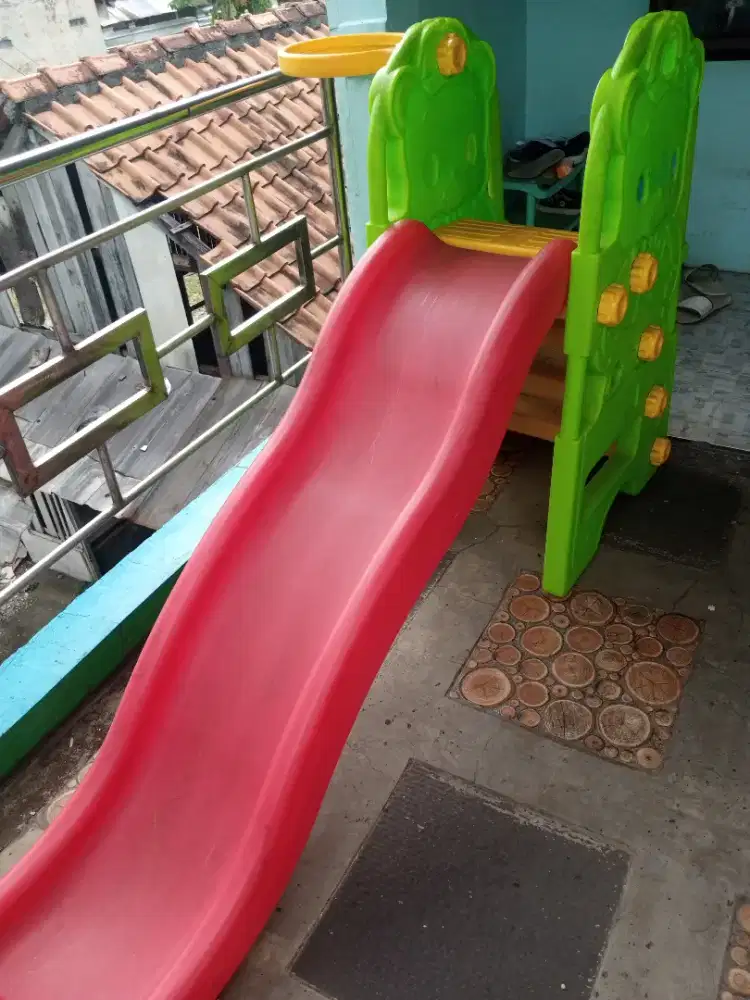 Perosotan anak kokoh kuat dan Awet