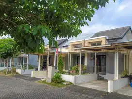 Rumah Estetik & nyaman Bonus Perabot Rumah Tangga di malang