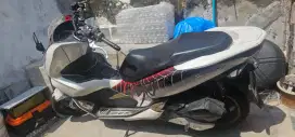 DIJUAL CEPAT HONDA PCX PUTIH 2018 PEMAKAIAN CEWEK
