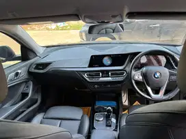 BMW 218i 2022 Bensin