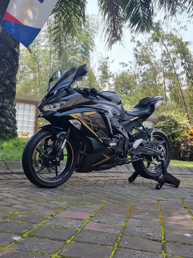 Kawasaki ZX 25R ABS Pmk 2022 4 Cylinder Odo 1rb N Malang Kab Koko Motr