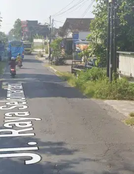 TANAH DIJUAL TEPI JL RAYA SELOMARTANI KALASAN SLEMAN
