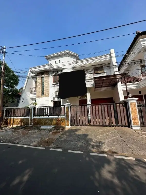 Dijual rumah Cempaka putih, komplek siap huni, lokasi strategis