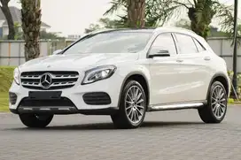 (DP 12jt) Mercedes Benz GLA200 AMG Night 2020