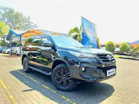 PAJAK PANJANG - TOYOTA FORTUNER 2.4 4X2 VRZ TRD SOLAR AT 2020
