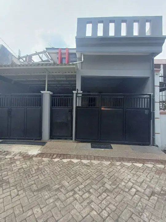 Rumah Siap Huni 2 lantai KT 4  Perum One Gate Rungkut