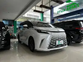 LEXUS LM350H 2024