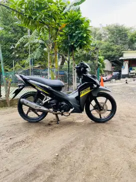 Honda Blade 125cc pgm_fi tahun 2017
