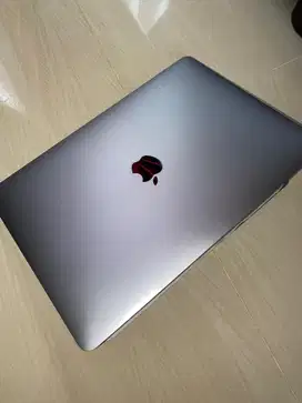 MacBook Air M1 8/256 – Space Grey (Like New)