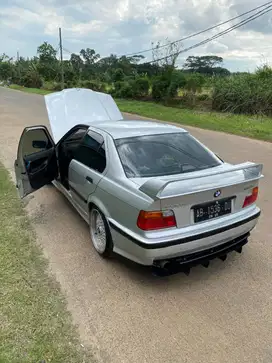 BMW E36 318i M43 Th 1996 M/T