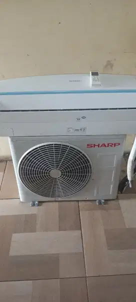 Dijual ac Sharp 1/2 pk R 32 seken