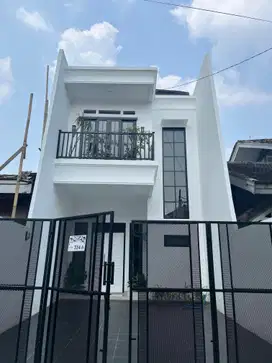 Rumah Mewah 2Lt - CINERE