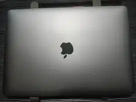 DIJUAL Macbook Air 2018 RAM 16 GB SSD1.5 TB Super Mulus