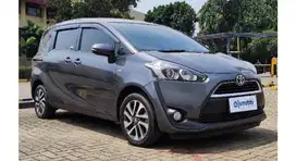 TDP 7,JT Toyota Sienta 1.5 V Bensin-MT Abu 2016