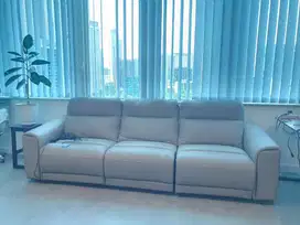 Dijual 1 Set (4 unit) Sofa Motorized kondisi seperti baru