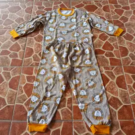 Paket 2 pcs baju tidur anak usia 3 - 4 tahun