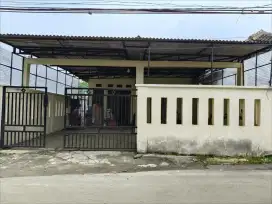 Rumah second dijual 131m²(600jt)akses mobil Podomoro Tapos Depok