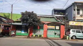 Rumah Besar dan Luas di tengah tengah kota Makassar. Investasi Cuan..