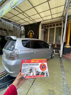 PASANG 30 MENIT !! Limbung & Gruduk mobil Teratasi dg BALANCE DAMPER